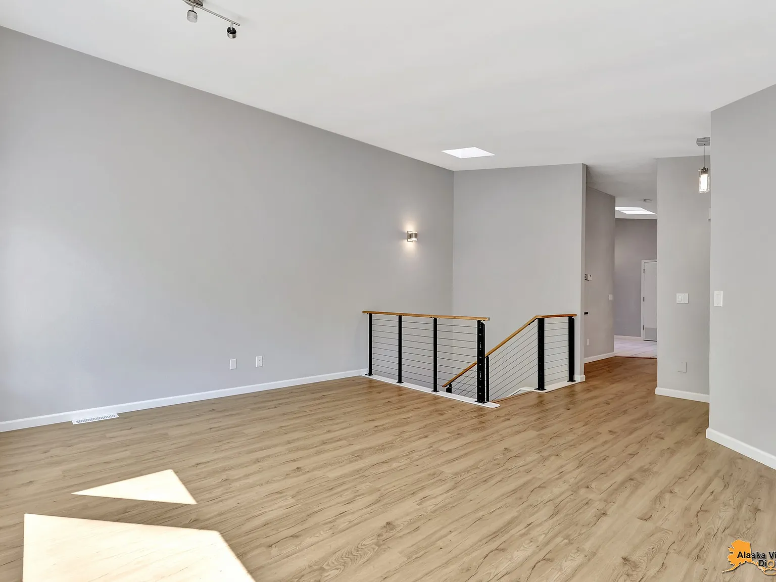 3 bed, 2.5 bath, 1700 sqft, $3,250 — Photo 3