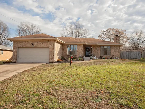 3274 N Rogers Avenue, Springfield, MO 65803