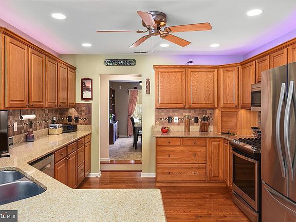 4th image of 301 Sunnydale Ln