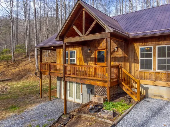 708 Thornhill Dr, Sylva, NC 28779