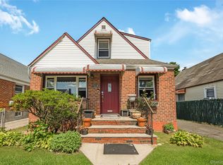 12135 Milburn Street, Springfield Gardens, NY 11413