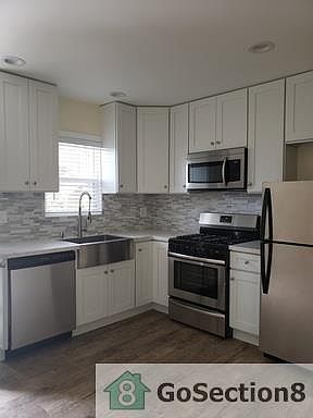 2nd image of 3205 Bartdon Ave APT 5