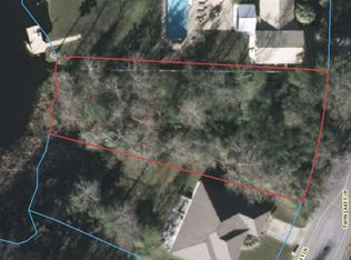 7213 Twin Lakes Ln, Pensacola, FL 32504