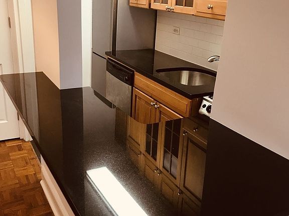 5th image of 442 W 57th St APT 2E