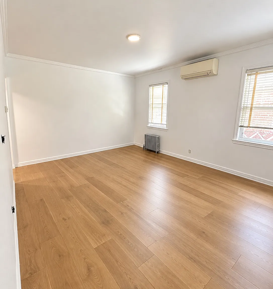 4 bed, 1200 sqft, $4,300 — Photo 3