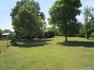 2113 Sandy Elm Rd, La Vernia, TX 78121