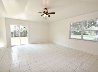 2527 NW 37th Pl, Gainesville, FL 32605