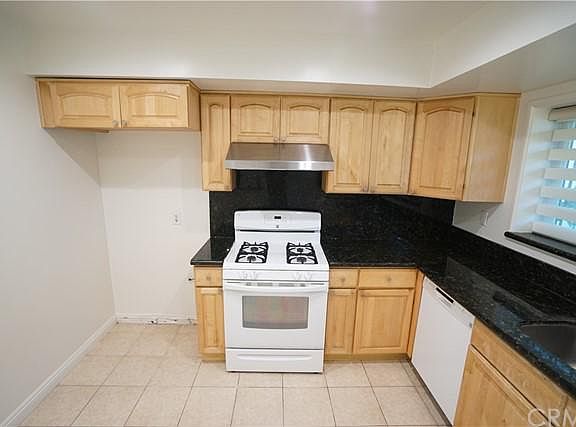 3rd image of 1615 Greencastle Ave APT E
