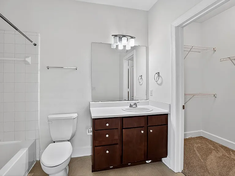 1901 Crossing Pl #1302 — Photo 9