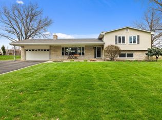1705 E Springhill Rd, Warsaw, IN 46580