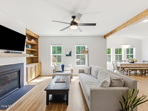2nd image of 349 Grandview Drive