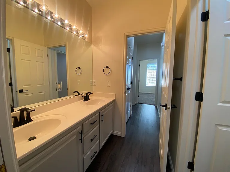 3427 E Sweetwater Springs Dr — Photo 21