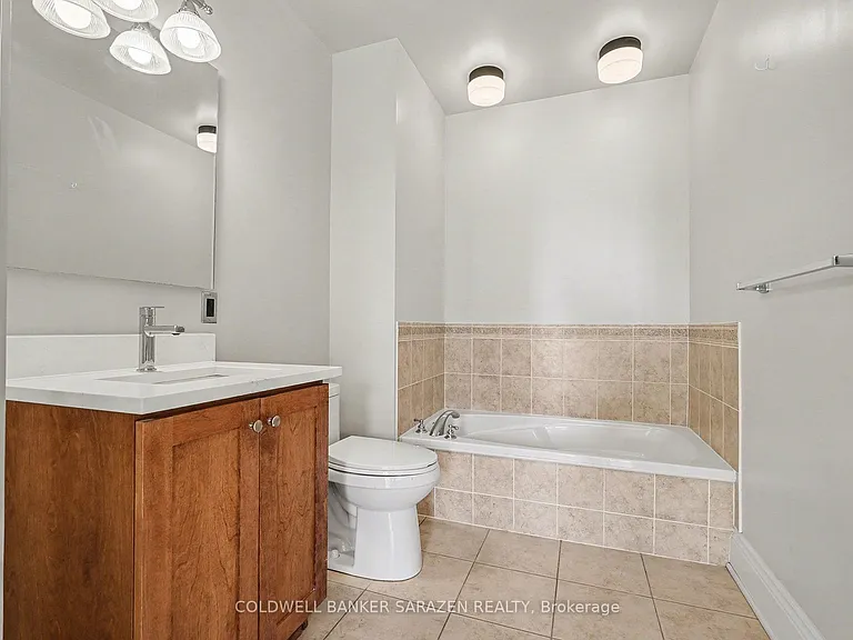 375 Lisgar St #801 — Photo 23