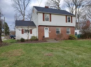 285 Cordelia St SW, North Canton, OH 44720