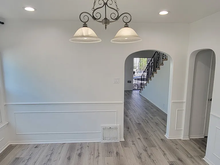 133 N Kings Rd #1/2 — Photo 9
