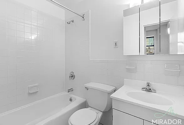 Rented by Mirador Real Estate | media 23