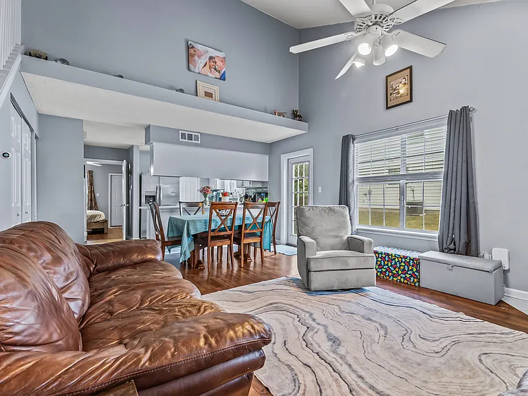 4112 Castellan Dr — Photo 10