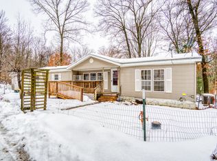 1041 S Poplar Ave, White Cloud, MI 49349