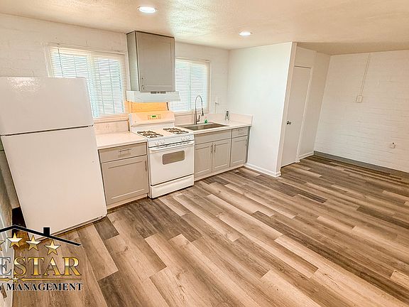 5th image of 500 Ann Arbor Dr #1/2