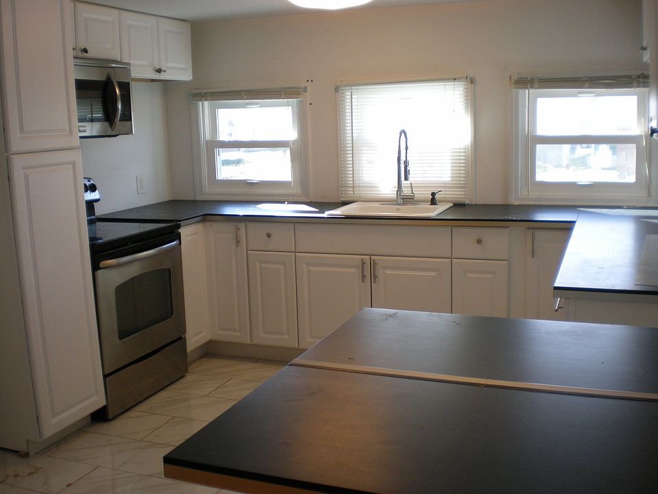 2nd image of 1501 Roosevelt Ave Trlr N8
