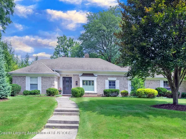 1502 E Stonegate Ln, East Lansing, MI 48823