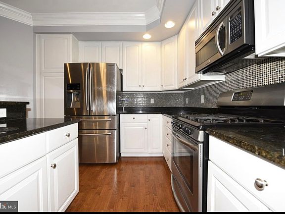 3rd image of 5723 Callcott Way Unit L