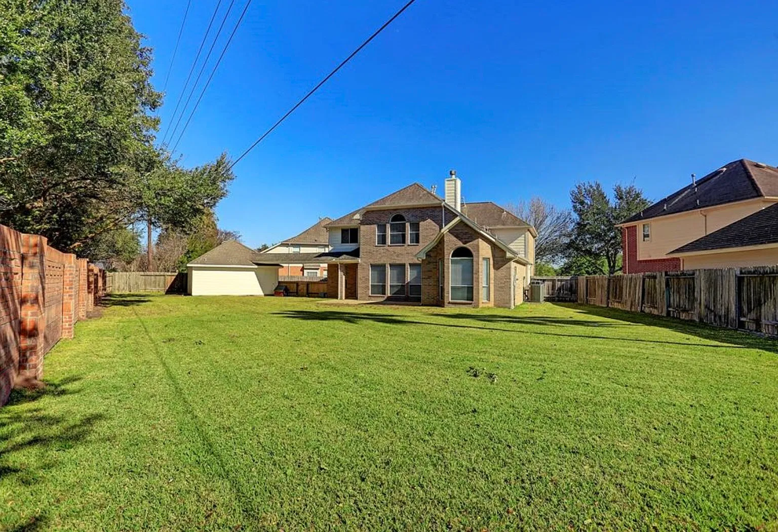 6 bed, 4012 sqft, $3,750 — Photo 4
