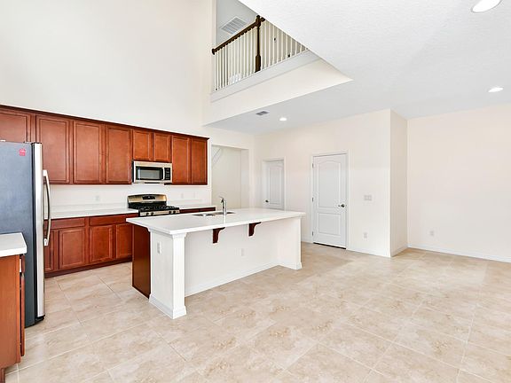 4th image of 15222 Shonan Gold Dr