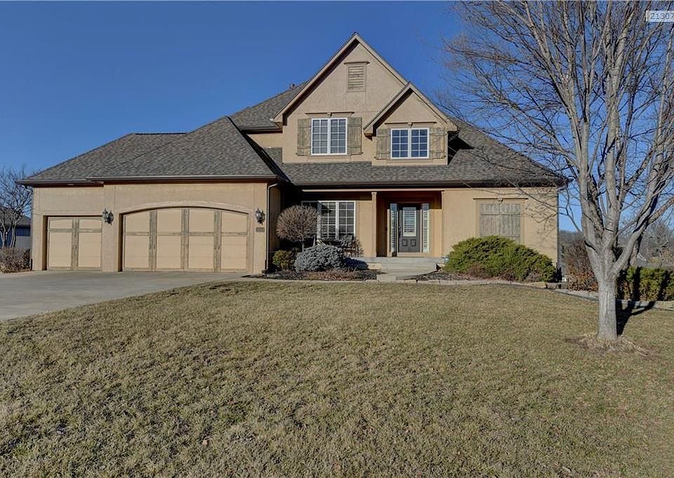 1st image of 15220 Linden Ct