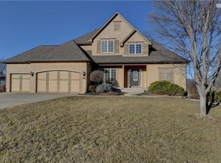 15220 Linden Ct, Bonner Springs, KS 66012