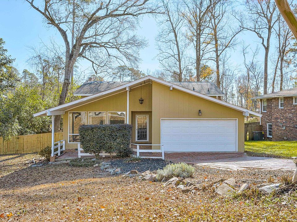 1st image of 715 Hammond Dr