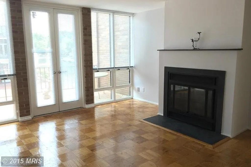 2 bed, 1007 sqft, $2,950 — Photo 2