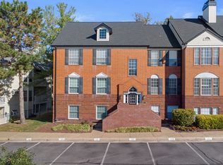 676 Gateway Dr SE UNIT 805, Leesburg, VA 20175