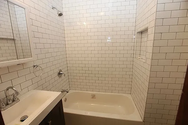 Rented by null | media 25