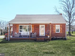 2266 Brougher Ln, York, PA 17408