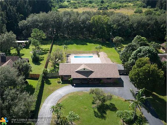 2nd image of 13310 SW 16th Ct