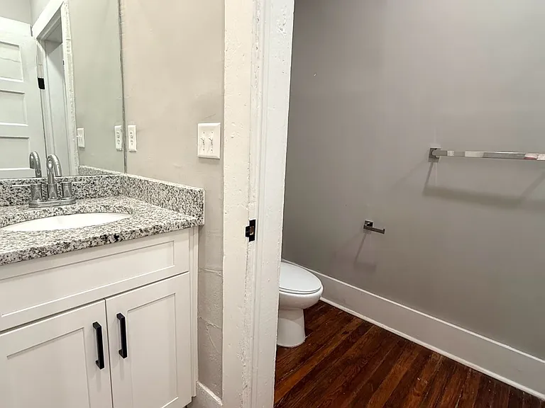 416 W Wayne St — Photo 8