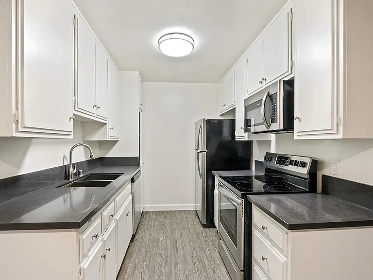 3749 McLaughlin Ave. — Photo 11