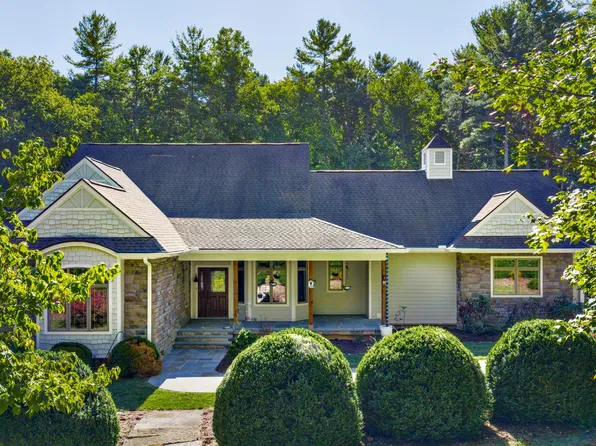425 Unity Dr, Rockbridge Baths, VA 24473