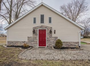 4899 Brosend Ln, Newburgh, IN 47630