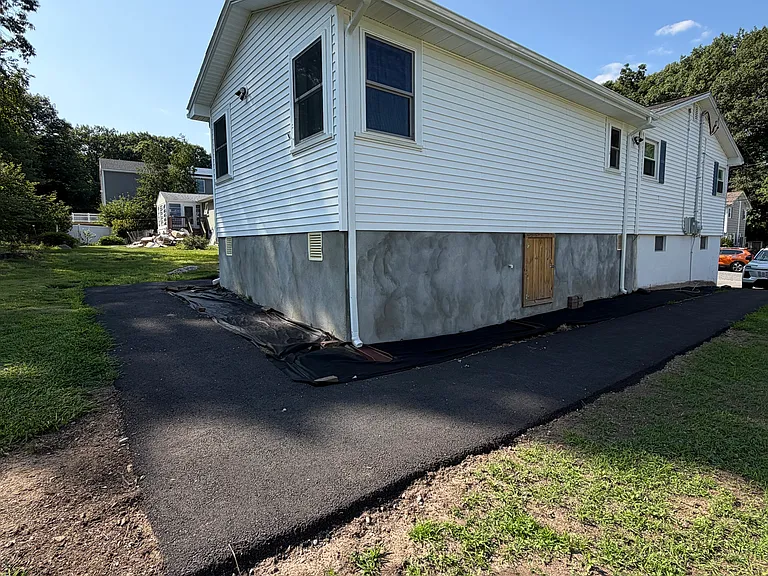 19 Leslie Rd — Photo 12