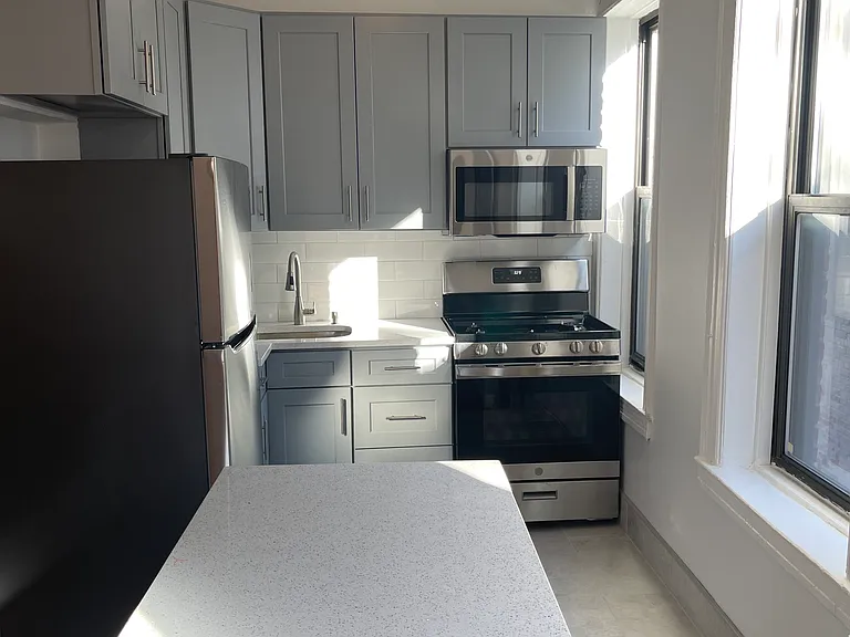 979 Thomas S Boyland St #2 — Photo 9