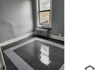 864 E 221st St APT 3R, Bronx, NY 10467