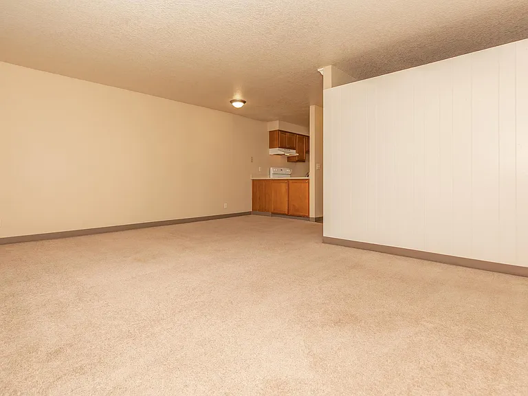 Corinthian Apartments — Photo 33