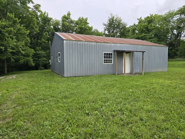 860 E Main Street, Buffalo, MO 65622