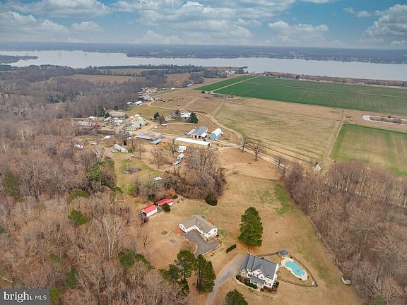 2nd image of 6984 Bluebird Hill Pl