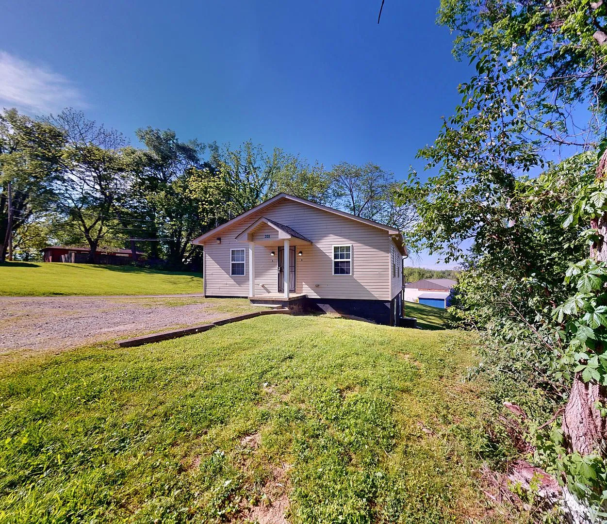 308 Gill Street — Photo 1