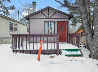 312 Sunset Ln, Sugarloaf, CA 92386