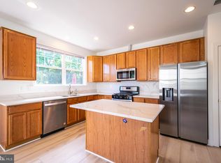 8199 Glade Bank Dr, Manassas, VA 20111