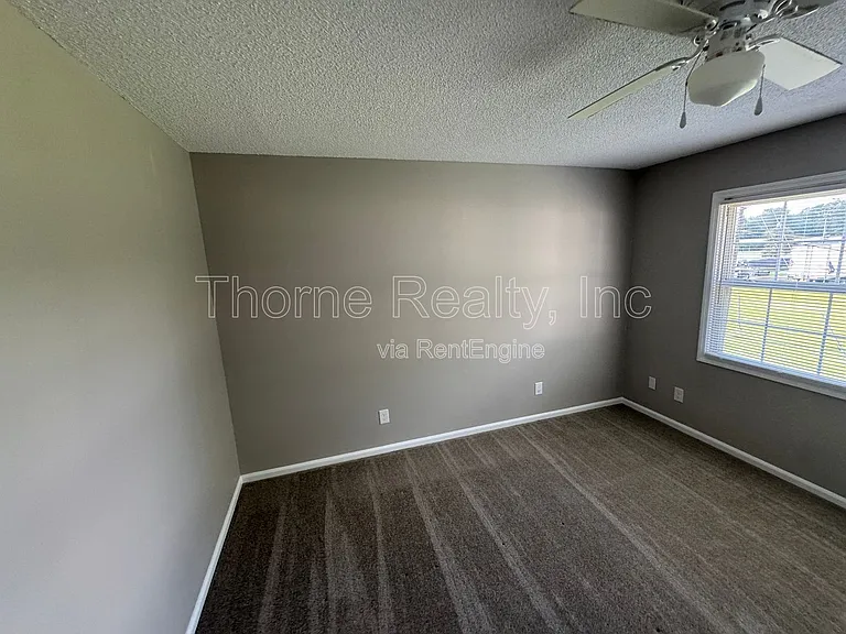 618 S Boddie St — Photo 7